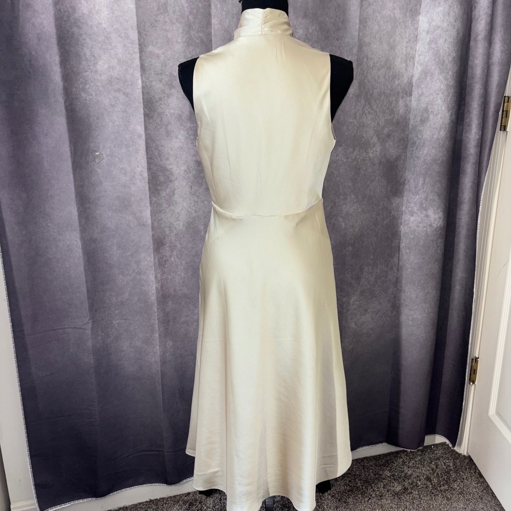 Banana Republic Champagne Satin V-Neck Midi Dress Fairy Ethereal Women 6 Petite - Picture 2 of 8